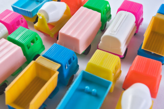 Пластик в производстве детских игрушек. Безопасно ли